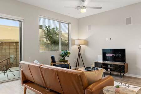 Paradise Cozysuites With Pool And Jacuzzi 11 Phoenix Eksteriør bilde
